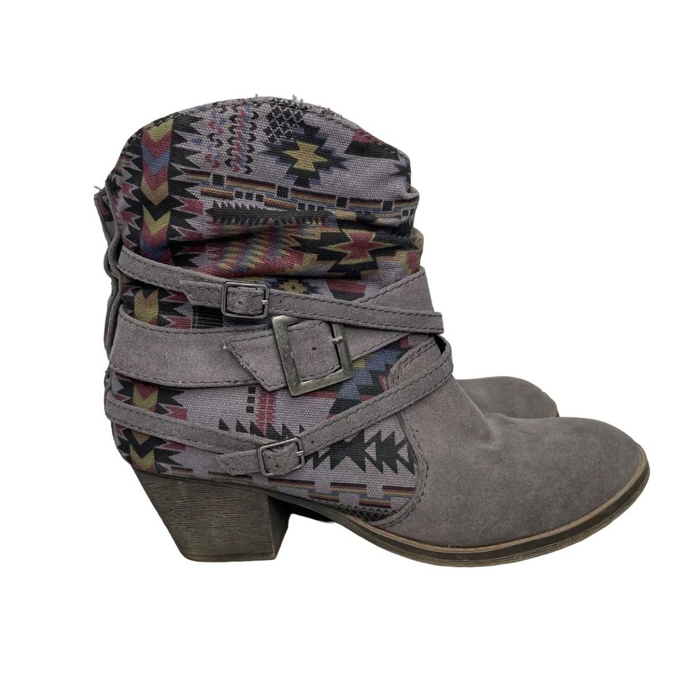 Shoe Dazzle 8.5 Justify Southwestern boots gray